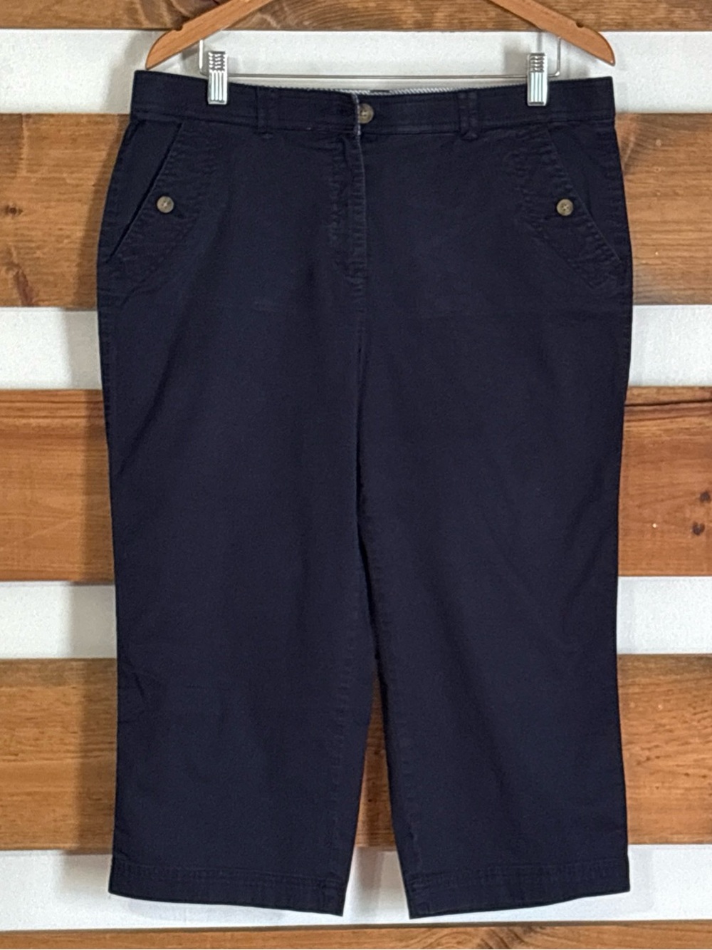 Karen Scott Deep Navy Blue Ladies Pocketed Casual Comfy Capris Size 14